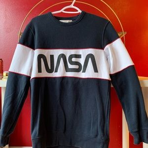 men’s nasa sweatshirt